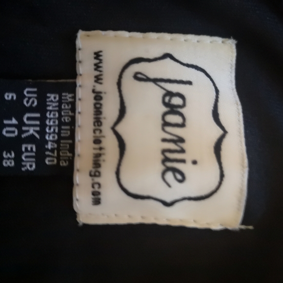 Joanie Clothing Floral Pinup Wiggle dress - Picture 2 of 2